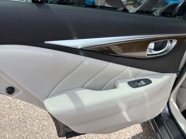 Used 2019 INFINITI Q50 Luxe w/ Cargo Package (L96) RWD image 21