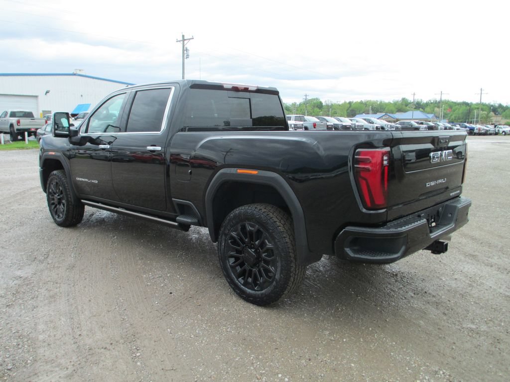 New 2026 GMC Sierra 2500 Denali Ultimate AWD/4WD image 9