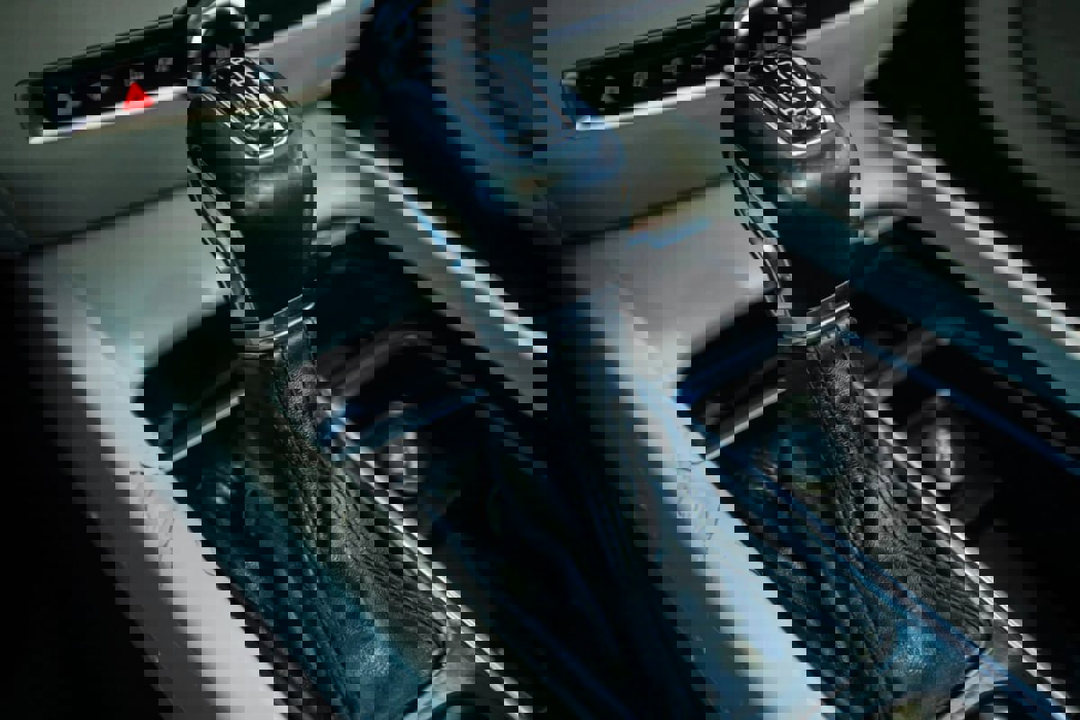 Used 2020 Volvo S60 T6 Momentum image 34