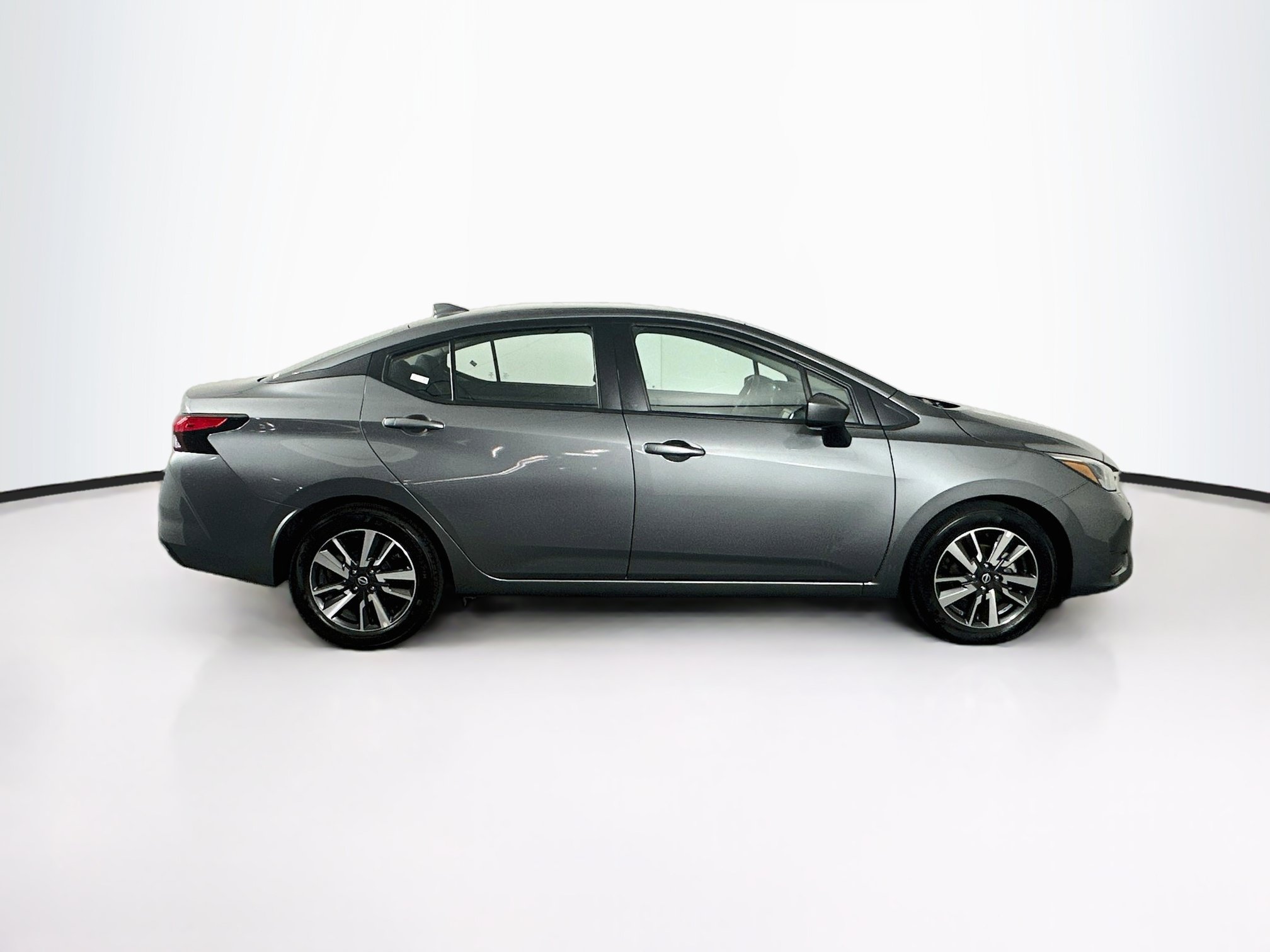 Used 2025 Nissan Versa SV FWD image 10