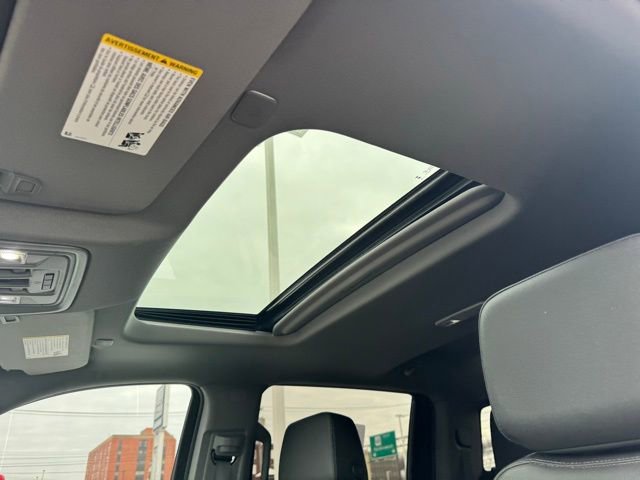 Used 2024 GMC Sierra 3500 SLT w/ SLT Premium Package image 13