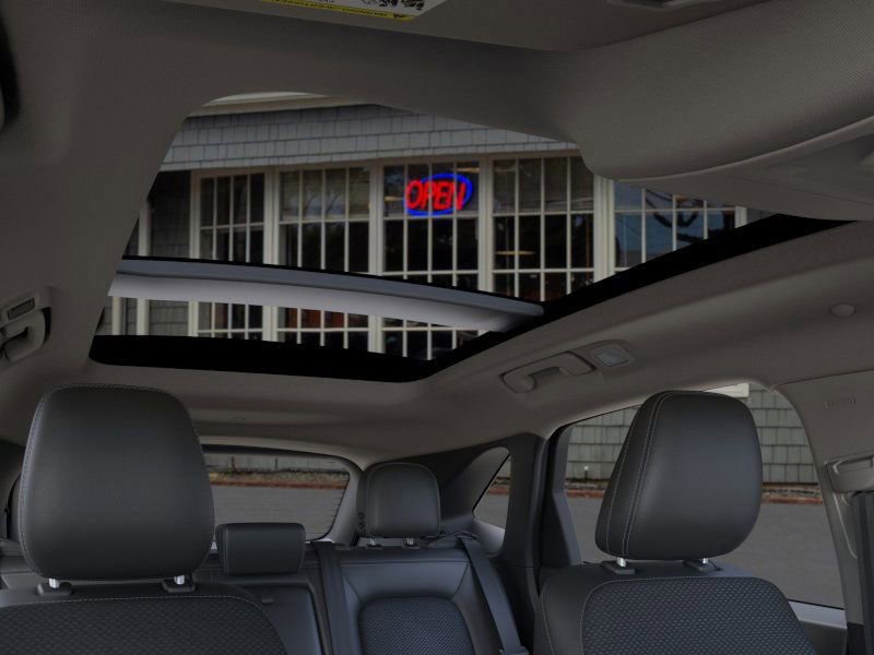 Used 2025 Ford Escape SE image 22