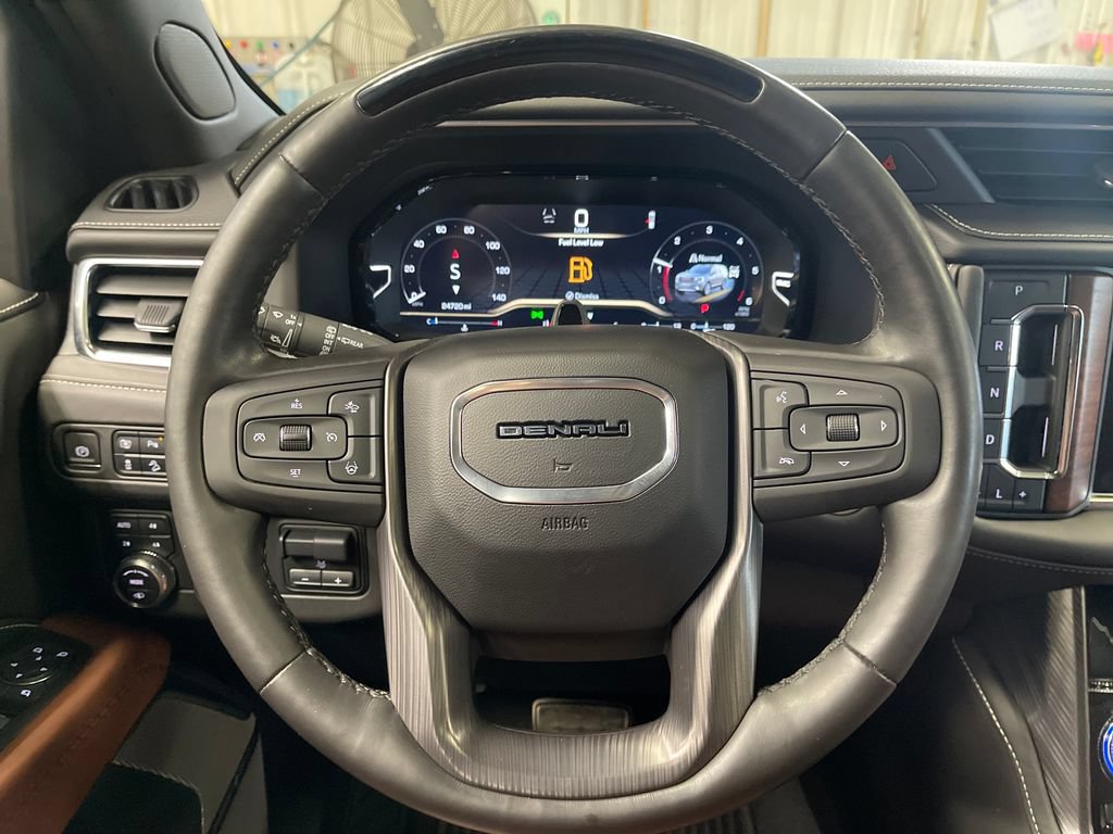 Used 2024 GMC Yukon Denali Ultimate AWD/4WD image 20