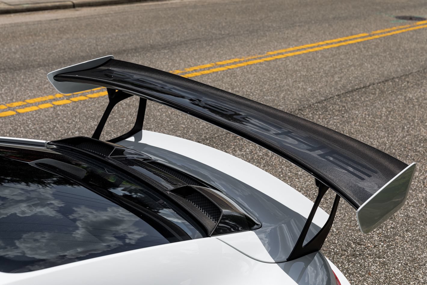 Used 2018 Porsche 911 GT2 RS w/ Weissach Package RWD image 18