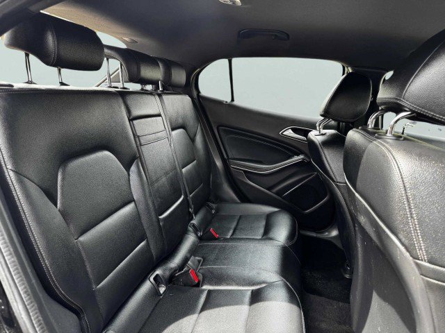 Used 2020 Mercedes-Benz GLA 250 4MATIC image 42