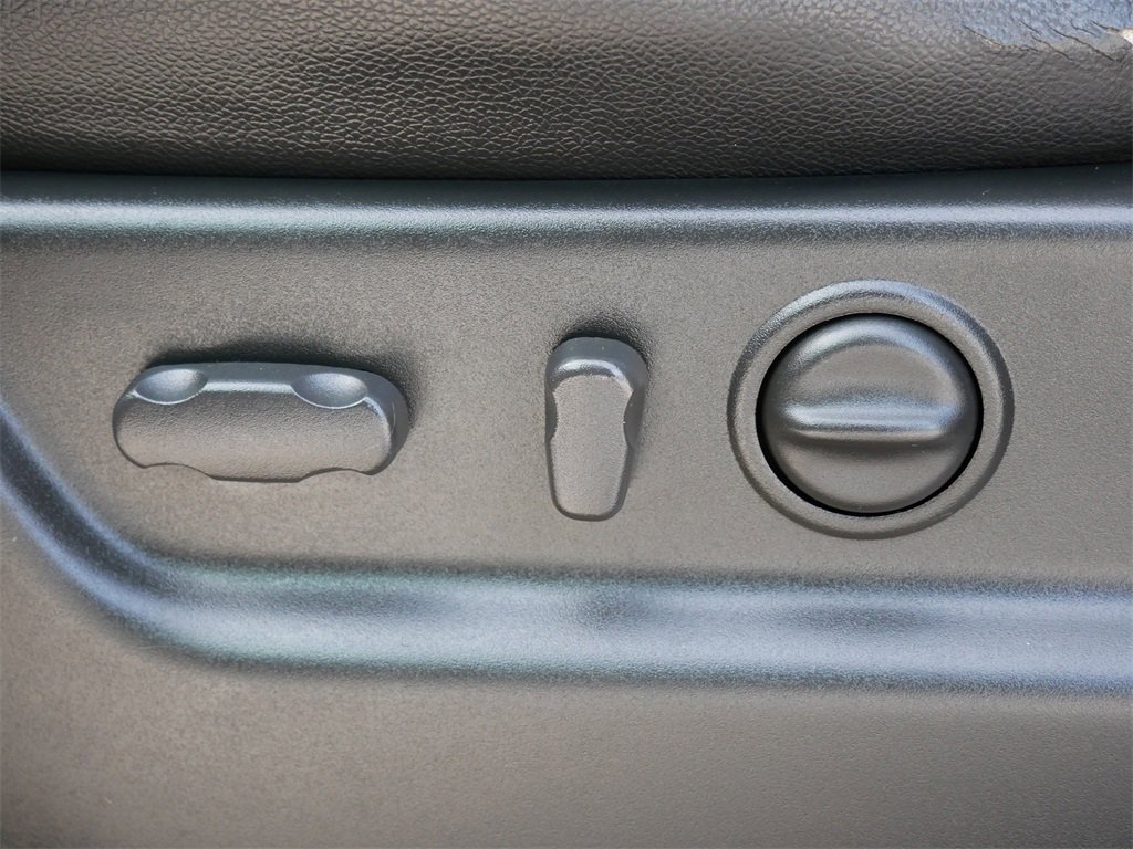 Used 2010 Chevrolet Tahoe LT w/ Luxury Package image 15