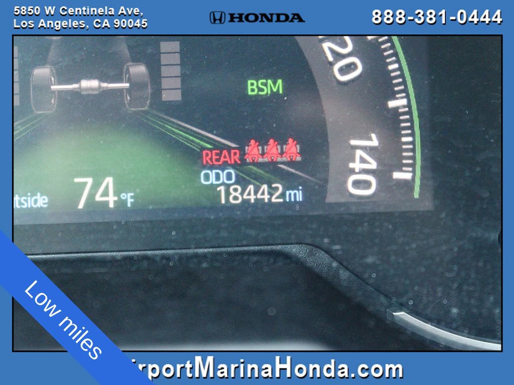 Used 2024 Toyota RAV4 XLE w/ Convenience Package image 2