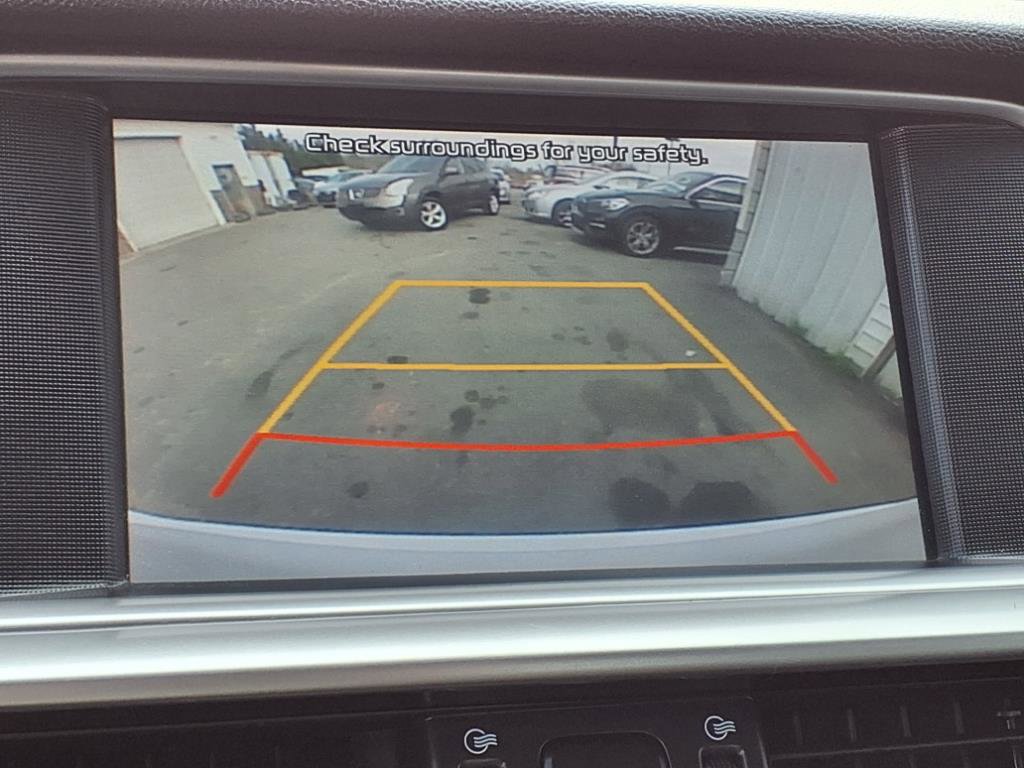 Used 2019 Kia Optima LX image 10