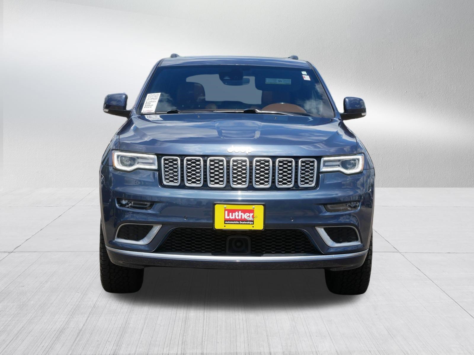 Used 2021 Jeep Grand Cherokee Summit AWD/4WD image 2