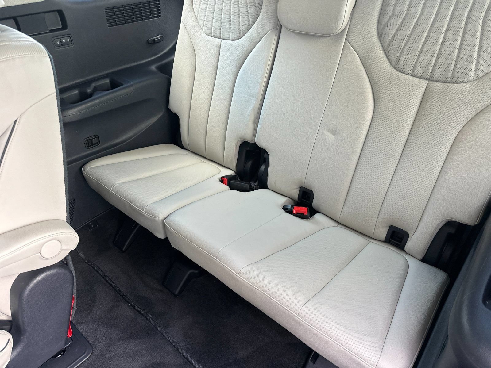Used 2023 Hyundai Palisade Limited AWD/4WD image 16