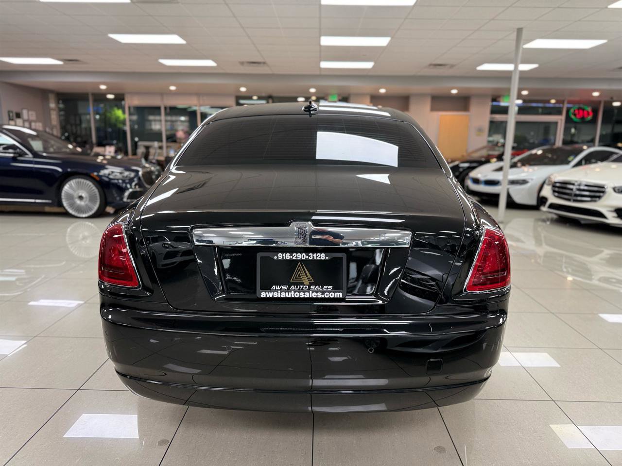 Used 2016 Rolls-Royce Ghost RWD image 5