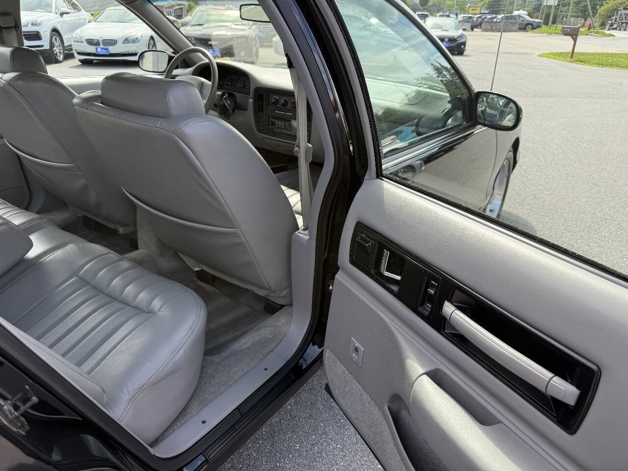 Used 1996 Chevrolet Impala SS RWD image 19