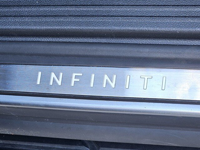 Used 2025 INFINITI QX80 Sensory AWD/4WD image 31