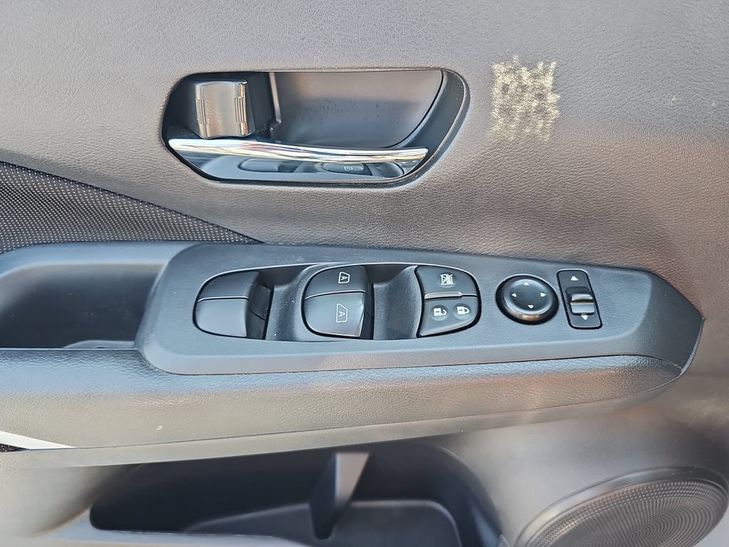 Used 2023 Nissan Kicks SV FWD image 26