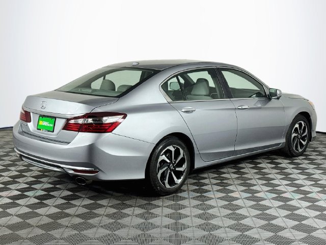 Used 2017 Honda Accord EX-L image 8