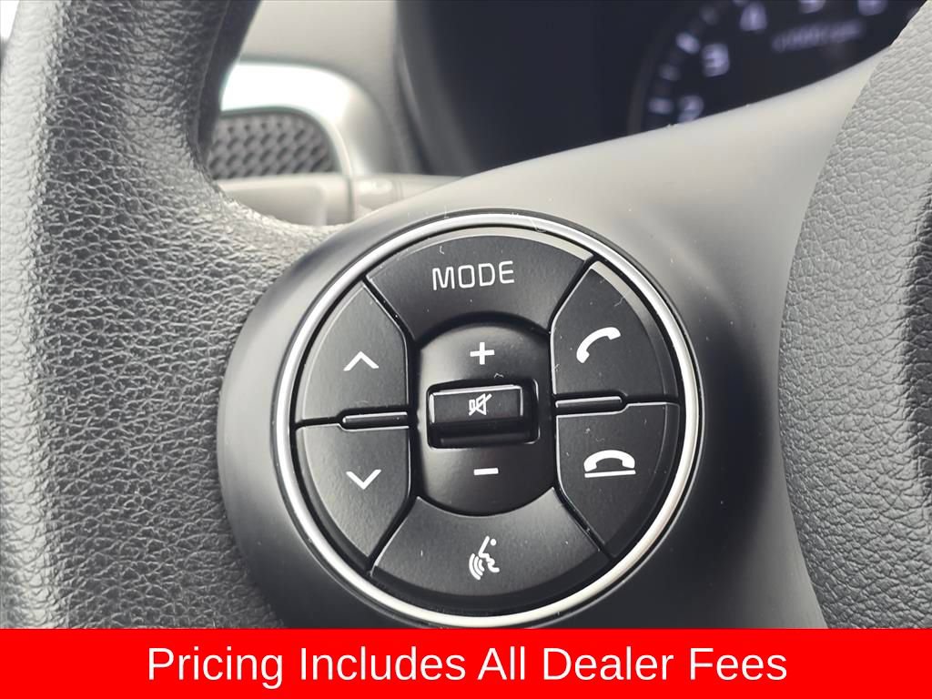 Used 2022 Kia Soul LX FWD image 17