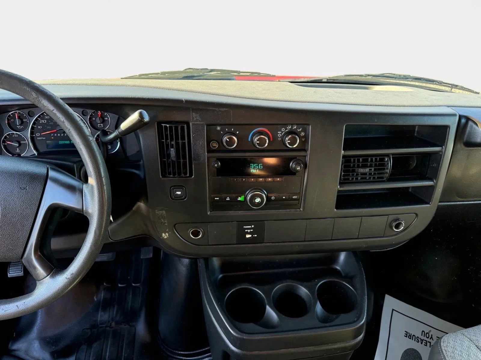 Used 2009 Chevrolet Express 2500 w/ Power Package image 10