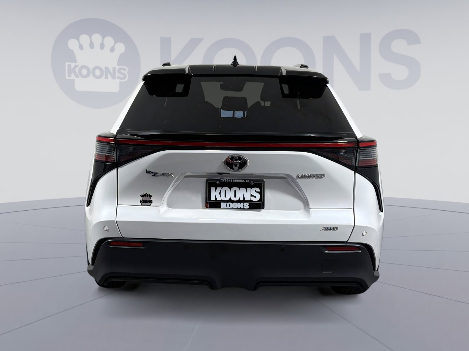 Used 2023 Toyota bZ4X XLE image 5