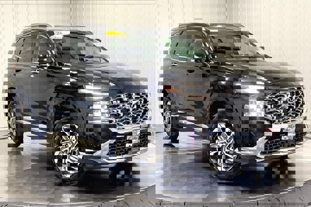 Used 2023 Hyundai Santa Fe SEL w/ Premium Package image 3