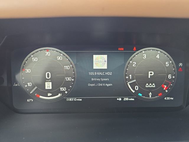 Used 2025 Land Rover Defender 90 X-Dynamic SE image 18