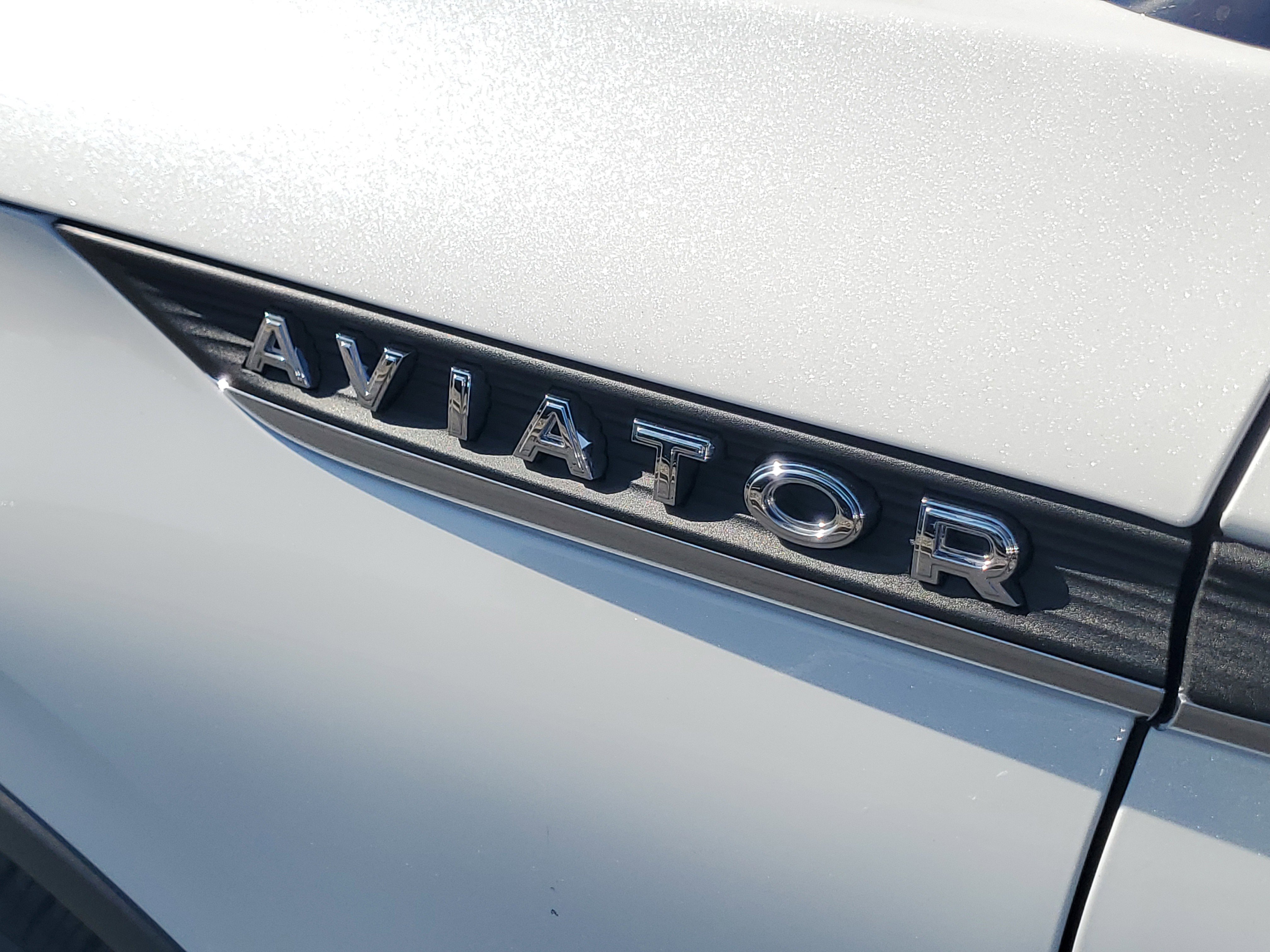 New 2026 Lincoln Aviator AWD image 7
