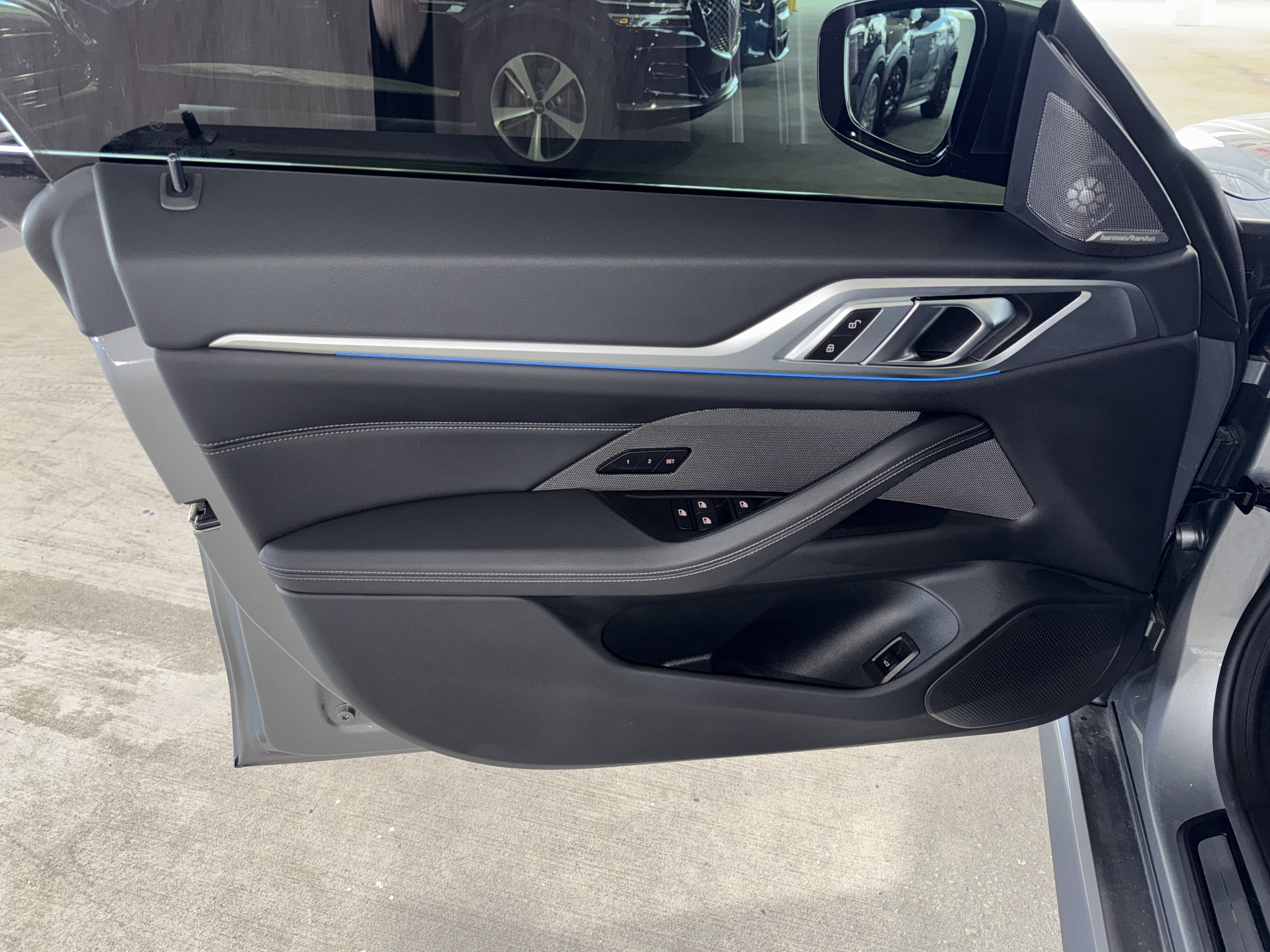 Used 2025 BMW i4 eDrive40 w/ Premium Package image 17