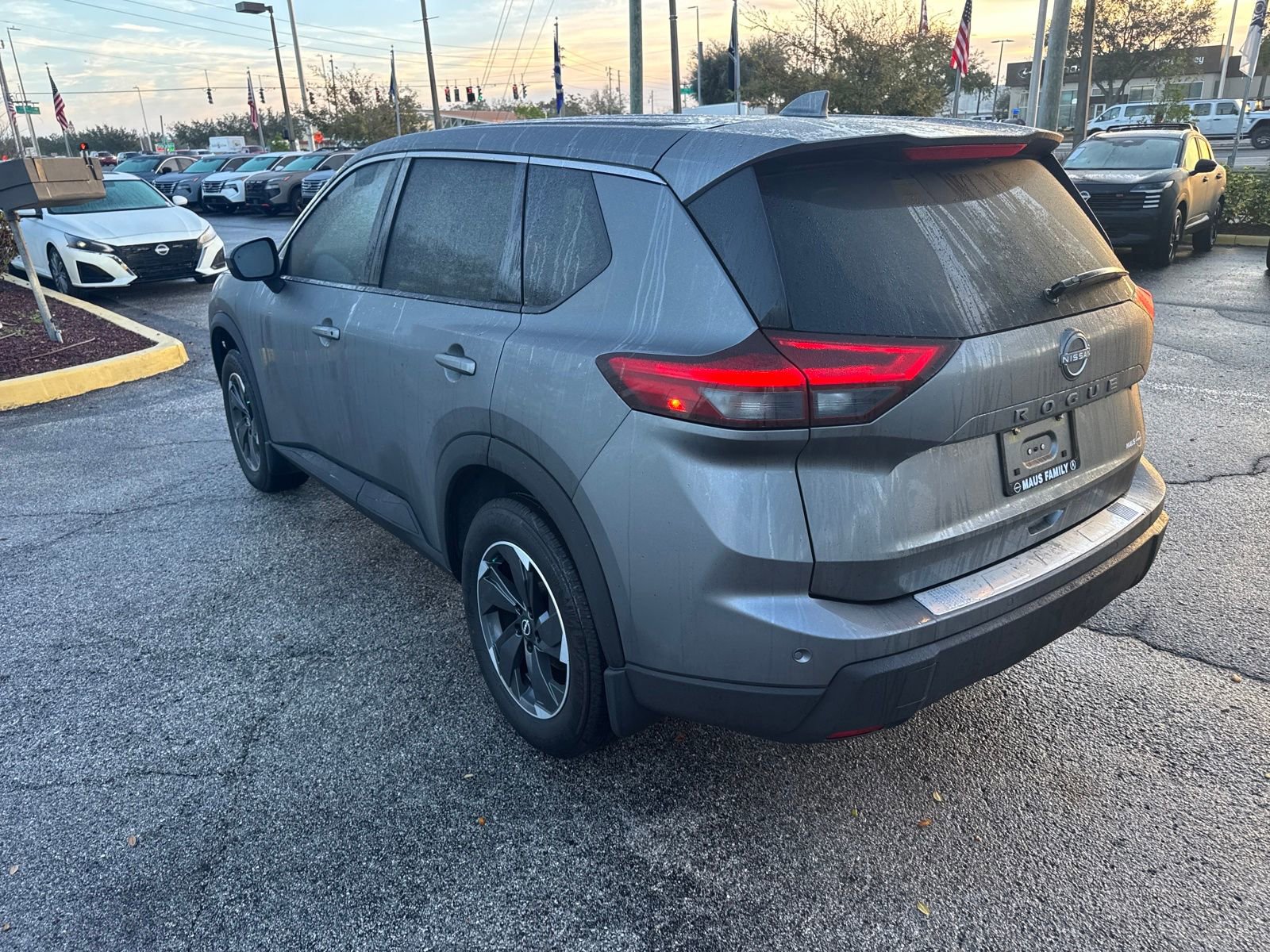 Certified 2025 Nissan Rogue SV image 7