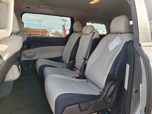 New 2026 Kia Carnival EX image 7