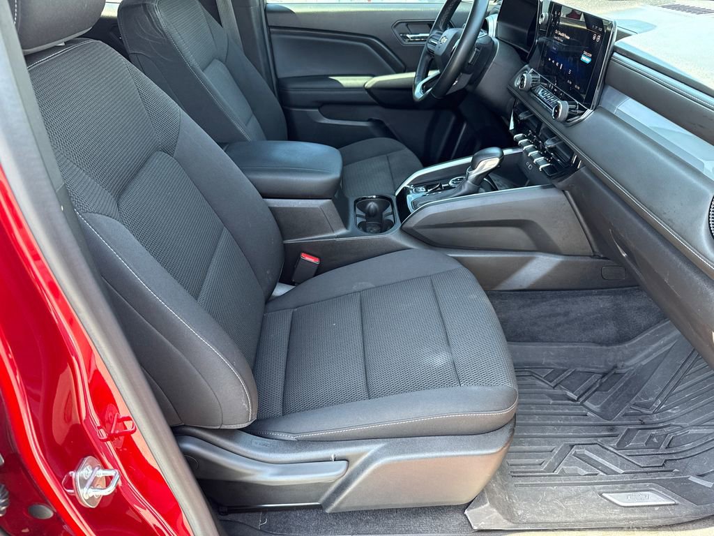 Used 2023 Chevrolet Colorado LT AWD/4WD image 14