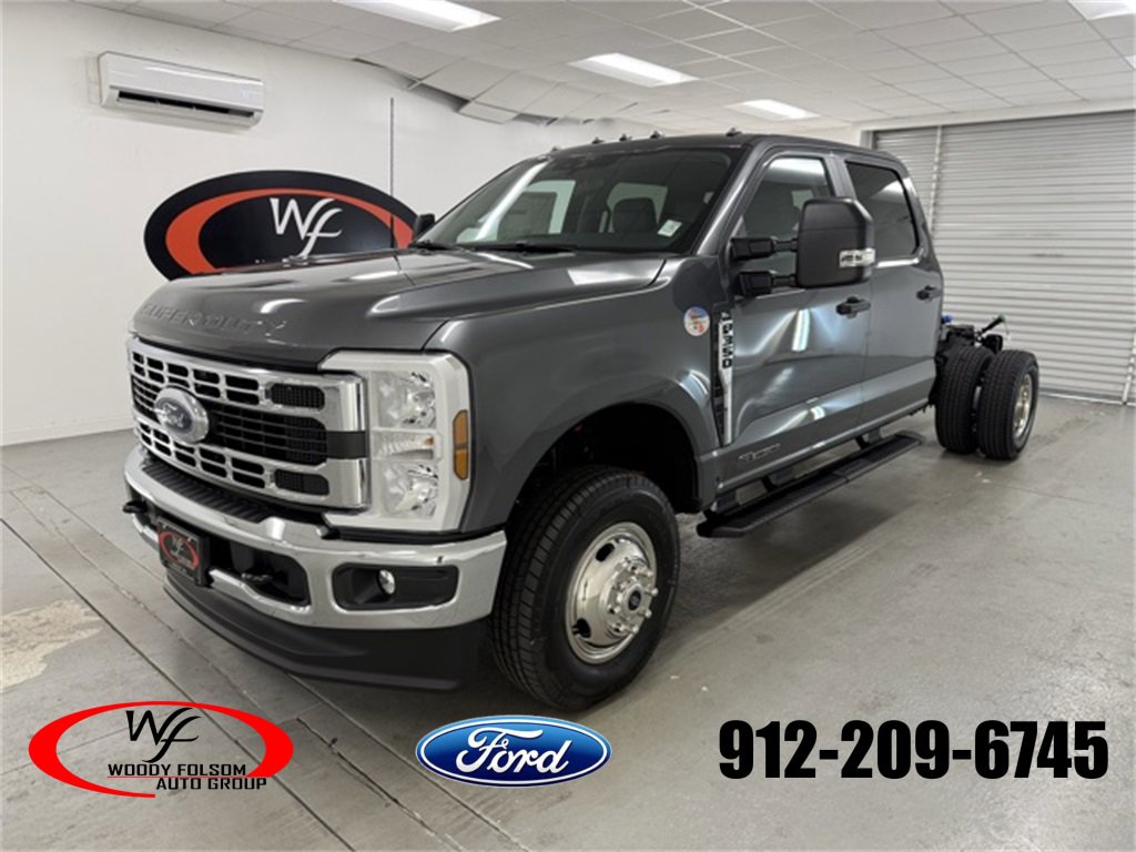 New 2026 Ford F350 XL w/ XL Chrome Package