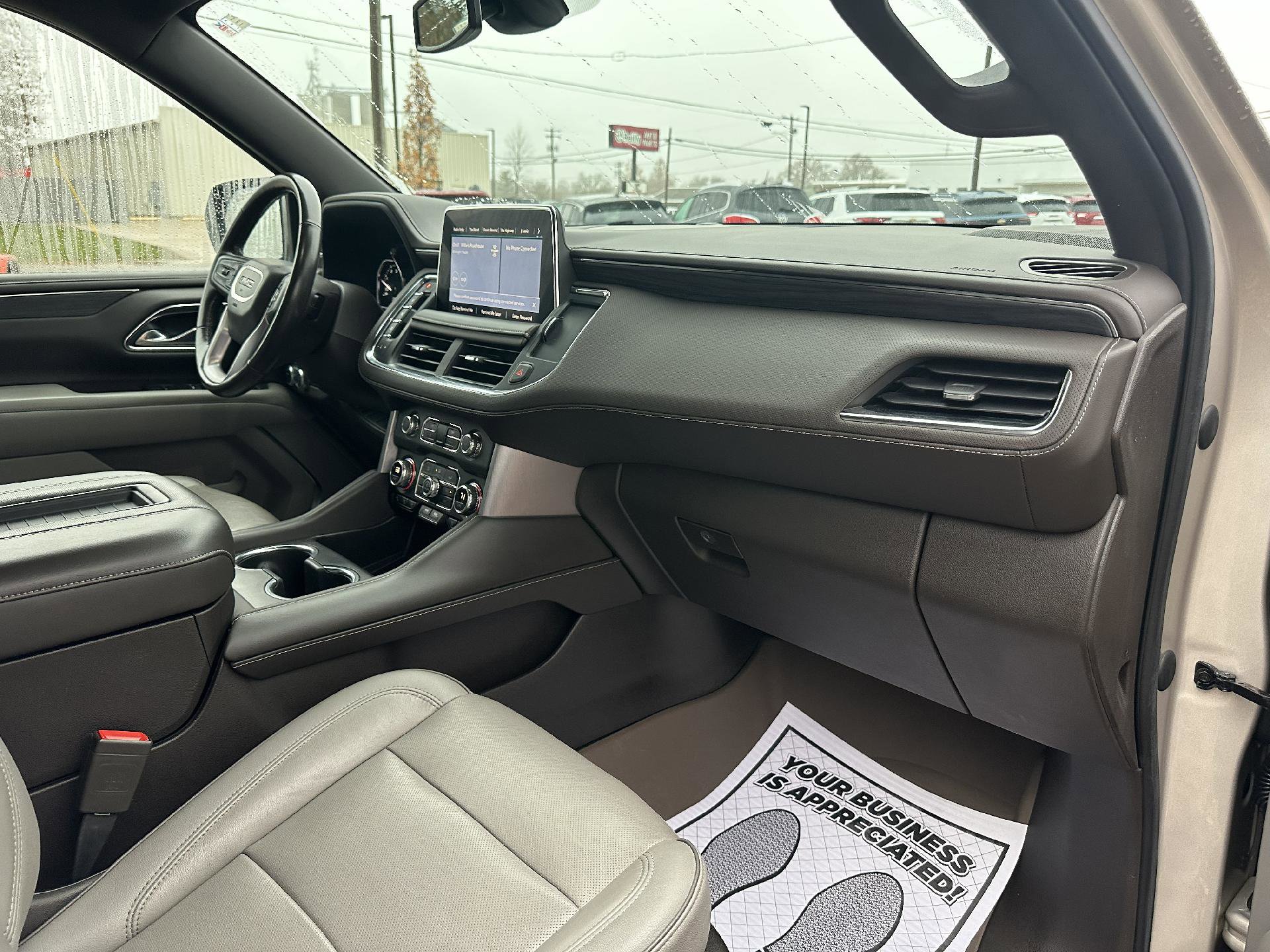 Used 2021 GMC Yukon SLT w/ SLT Premium Package image 11