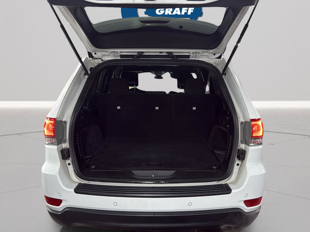 Used 2019 Jeep Grand Cherokee Laredo image 26