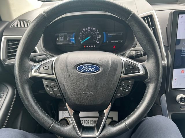 Used 2024 Ford Edge Titanium AWD/4WD image 13