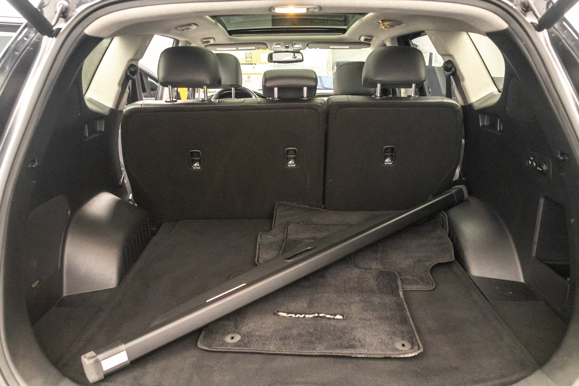 Used 2020 Hyundai Santa Fe Limited w/ Cargo Package AWD/4WD image 34