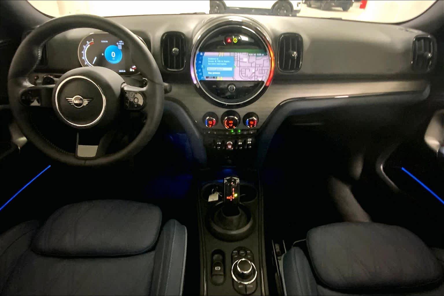 Certified 2024 MINI Cooper Countryman S w/ Signature Upholstery Package AWD/4WD image 15