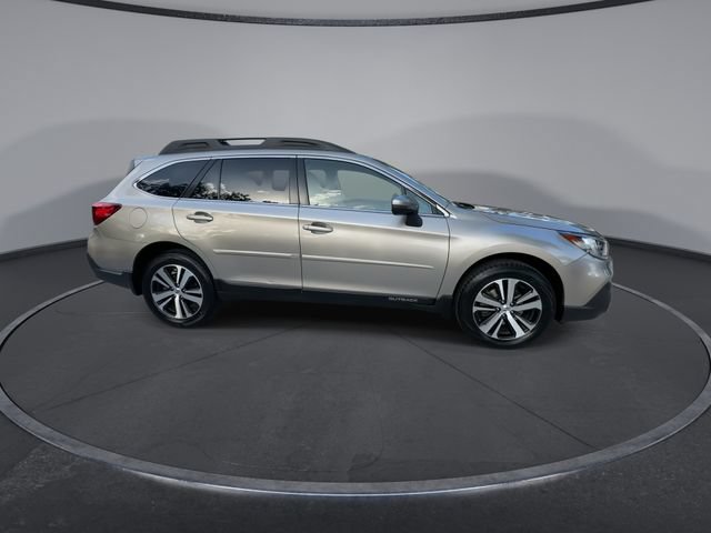 Used 2019 Subaru Outback 2.5i Limited AWD/4WD image 9