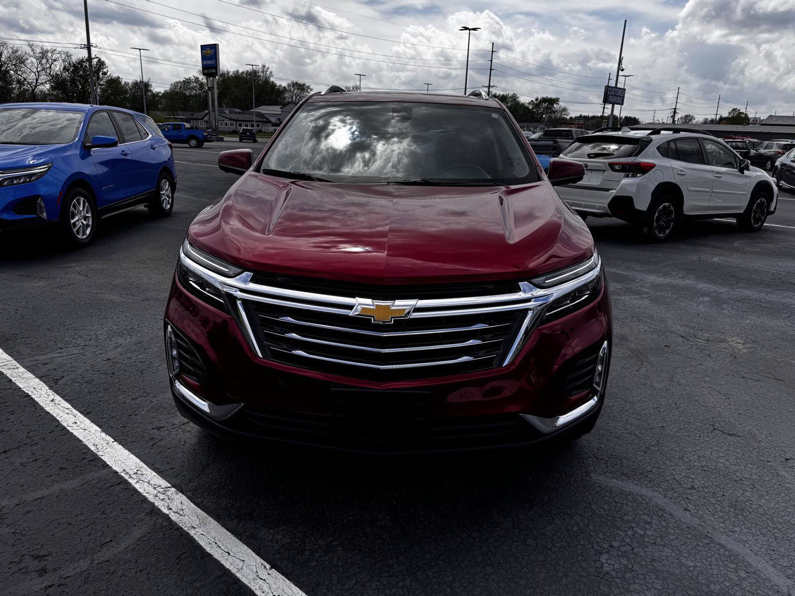 Used 2024 Chevrolet Equinox Premier AWD/4WD image 7