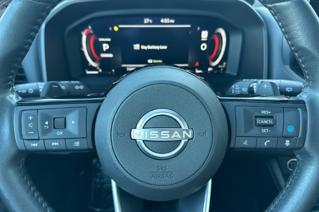 Used 2022 Nissan Rogue Platinum w/ Head-Up Display Package FWD image 23