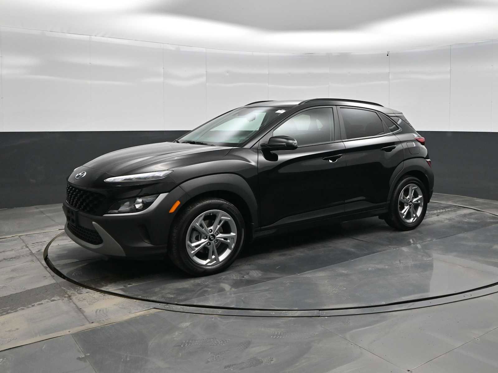 Used 2023 Hyundai Kona SEL image 5
