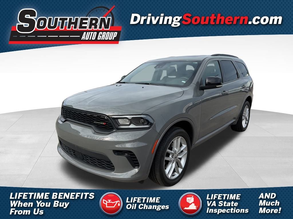 Used 2024 Dodge Durango GT image 1