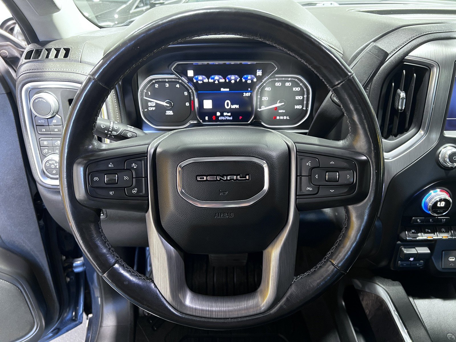 Used 2019 GMC Sierra 1500 Denali w/ Denali Ultimate Package AWD/4WD image 11