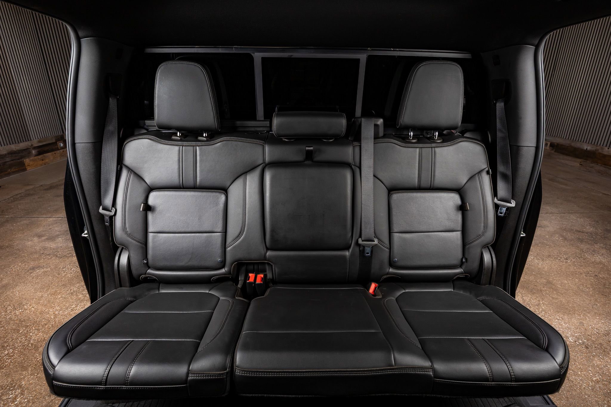 Used 2022 Chevrolet Silverado 3500 High Country w/ LPO, Hitch Package image 34