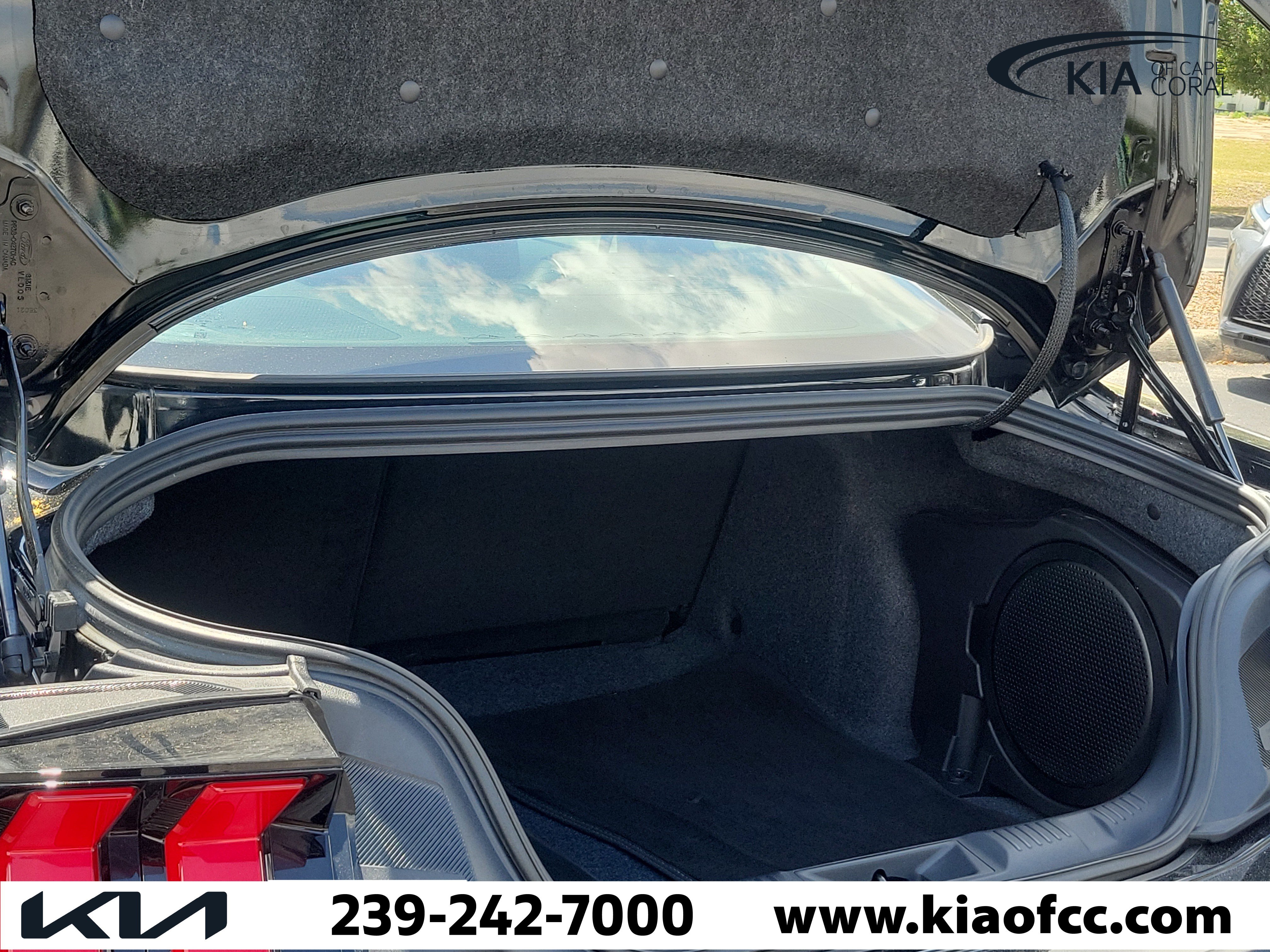 Used 2024 Ford Mustang GT Premium image 9