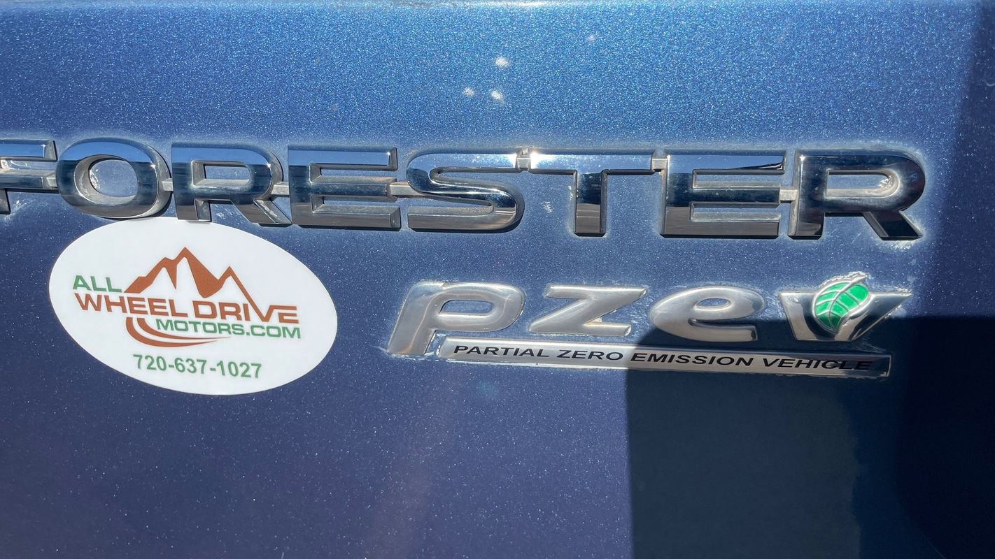 Used 2015 Subaru Forester 2.5i Touring w/ Eyesight & Navigation System image 27