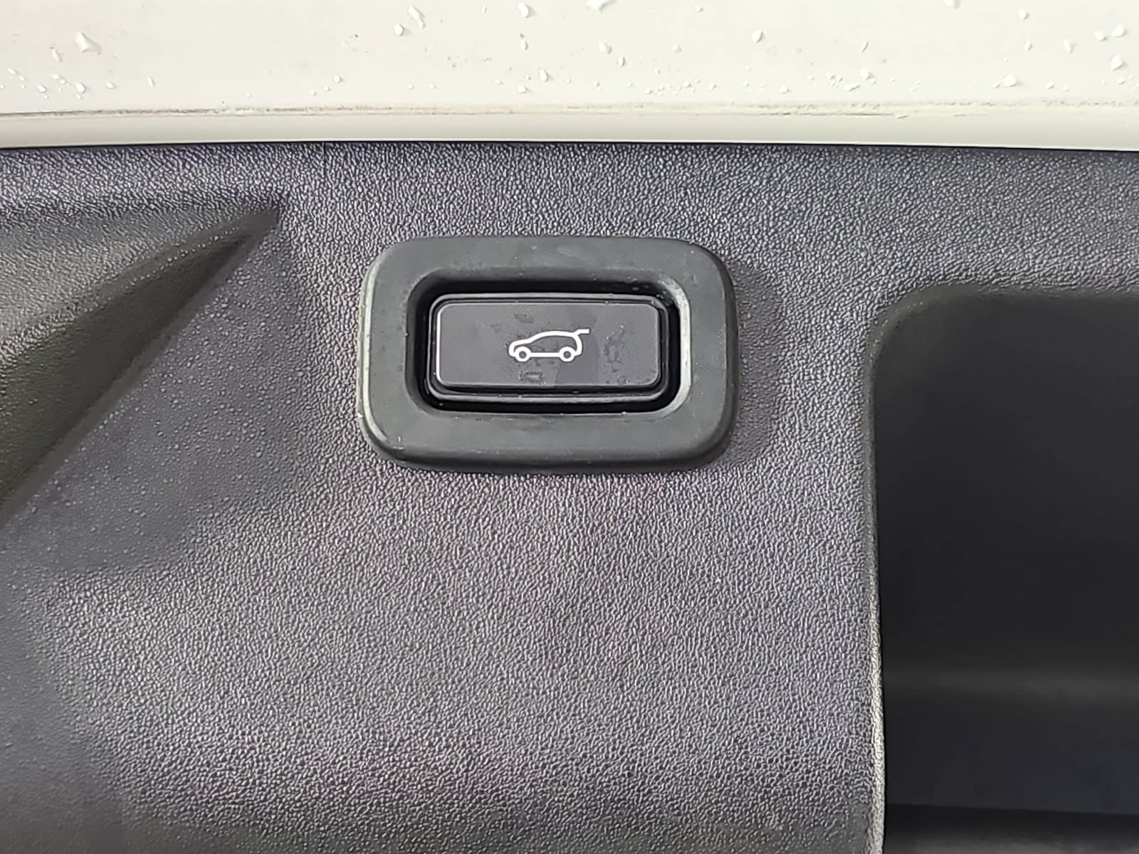 Used 2020 Land Rover Discovery Sport S AWD/4WD image 13