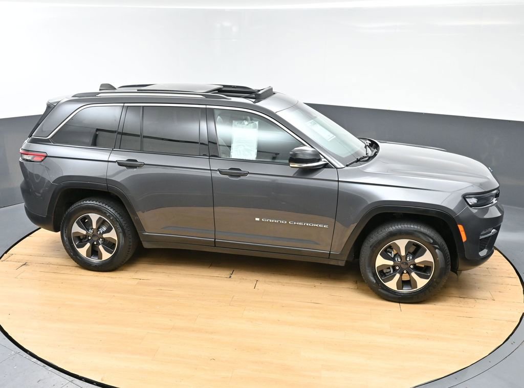Used 2024 Jeep Grand Cherokee Limited 4xe AWD/4WD image 47