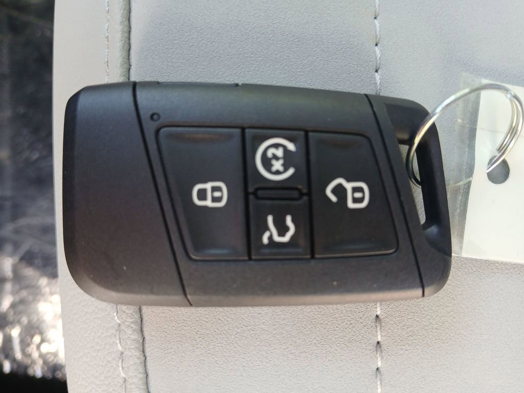 New 2026 Volkswagen Taos SE AWD/4WD image 28