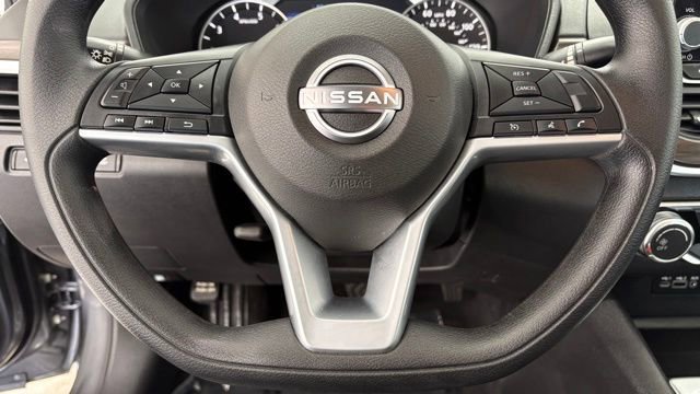 Used 2025 Nissan Altima 2.5 SV image 31