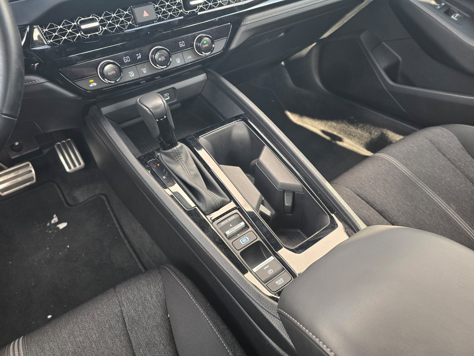 Used 2024 Honda Accord Sport image 17