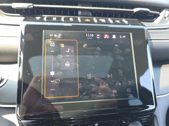 Used 2025 Jeep Grand Cherokee Altitude AWD/4WD image 19